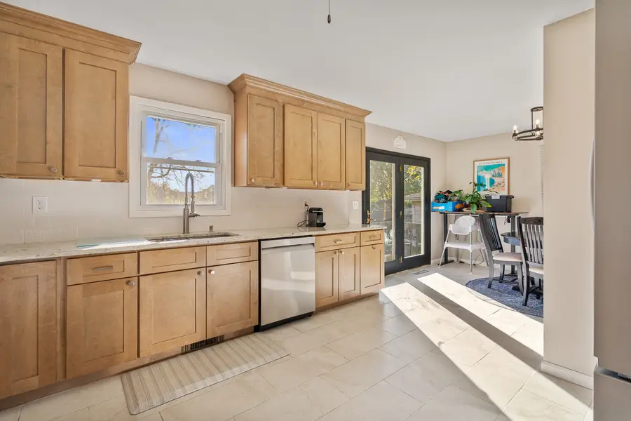 24333 S Valley Drive, Channahon, IL 60410 - Image #2