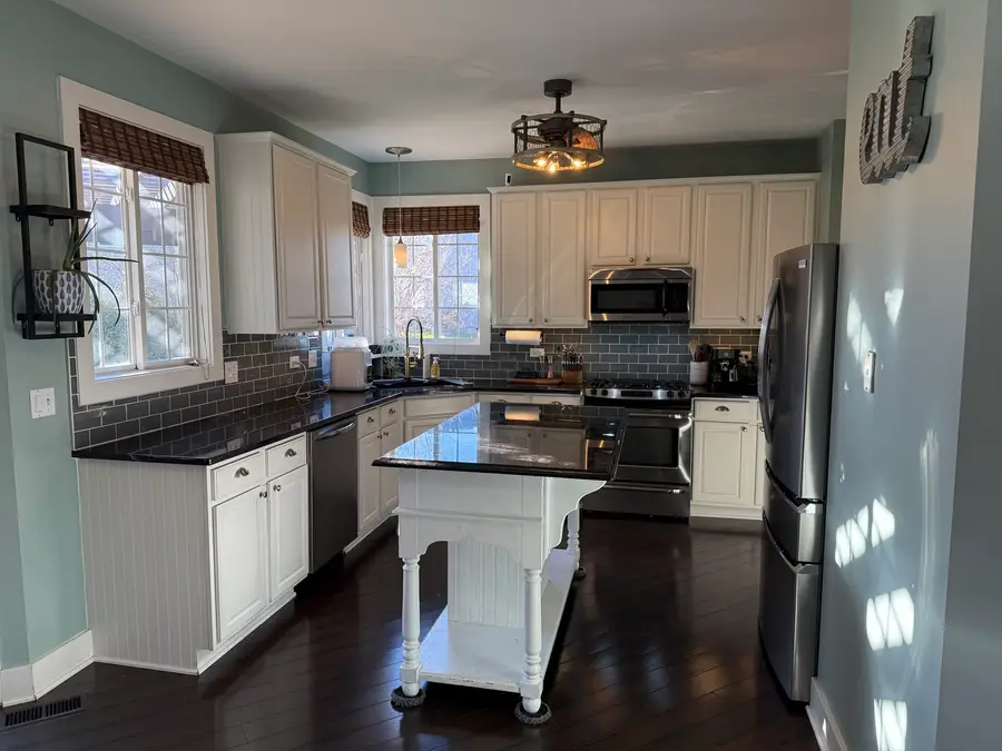 2710 Eastview Drive, Joliet, IL 60432 - Image #2