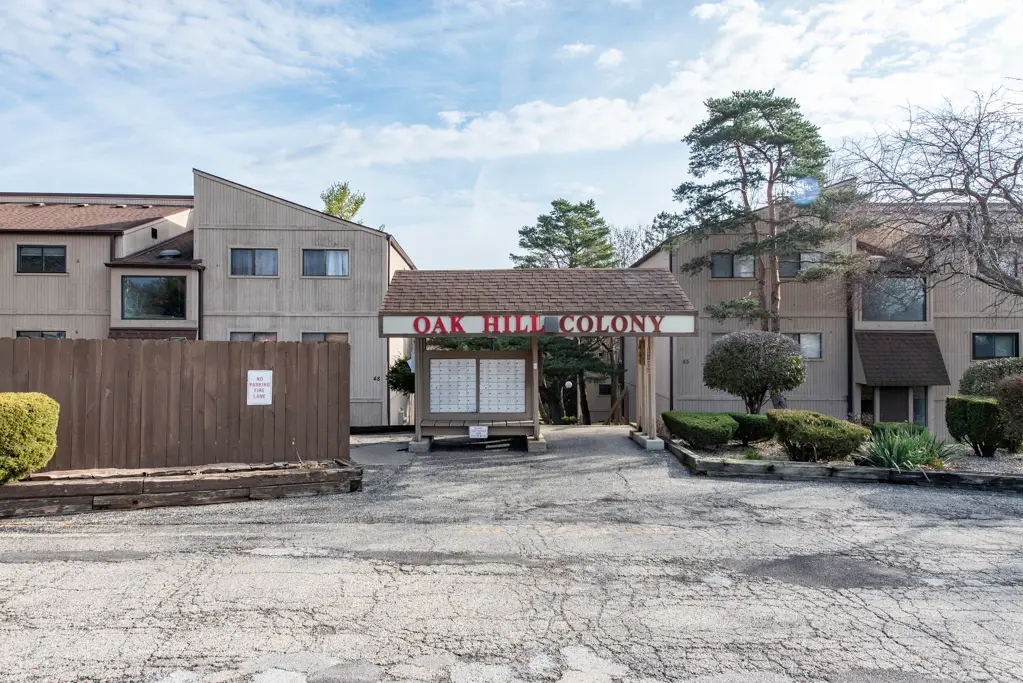 53 Oak Hill Colony #6, Fox Lake, IL 60020 - Image #1