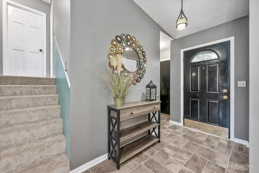 890 Greenfield Avenue, South Elgin, IL 60177 - Image #3