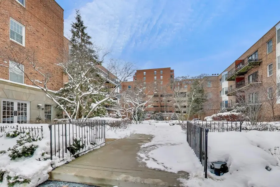 1730 Hinman Avenue #3A, Evanston, IL 60201 - Image #2