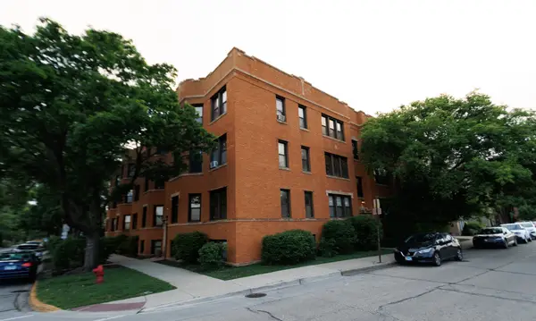 644 Harrison Street #1, Oak Park, IL 60304