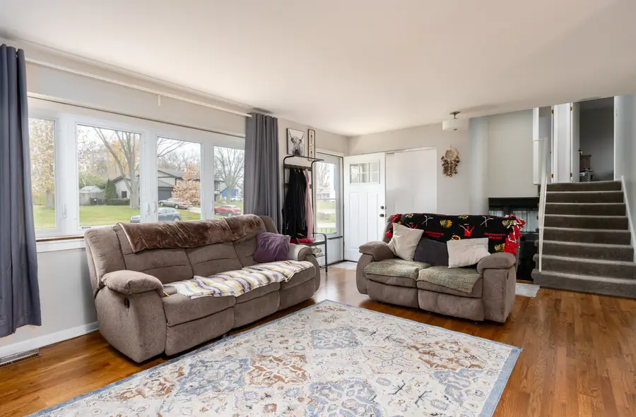 612 Silbury Court, McHenry, IL 60050 - Image #3