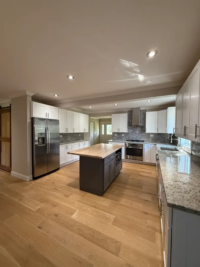 8144 Sunset Road, Willowbrook, IL 60527 - Image #2