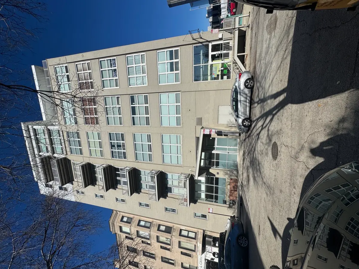 770 W Gladys Avenue #305, Chicago, IL 60661 - Image #1