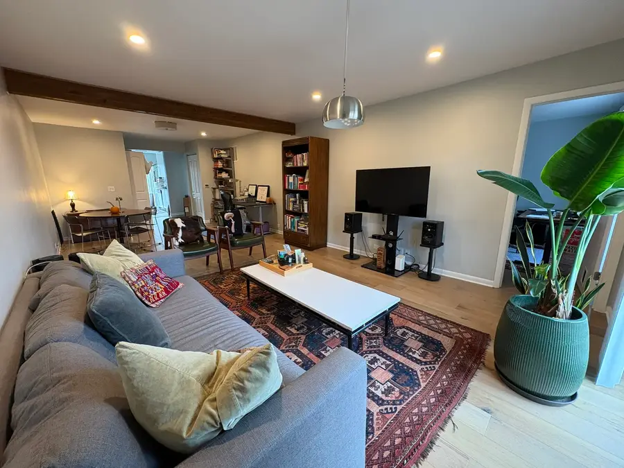 1701 Northfield Square #E, Winnetka, IL 60093 - Image #3