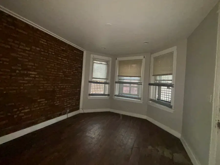 6617 S Vernon Avenue, Chicago, IL 60637 - Image #2