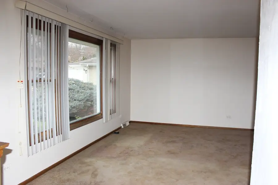 5554 Linder Court, Crestwood, IL 60418 - Image #3