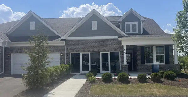 6220 Links Drive #01001, Woodridge, IL 60517