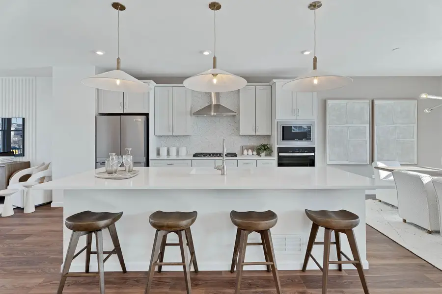 6307 Sandbelt Drive #33002, Woodridge, IL 60517 - Image #2