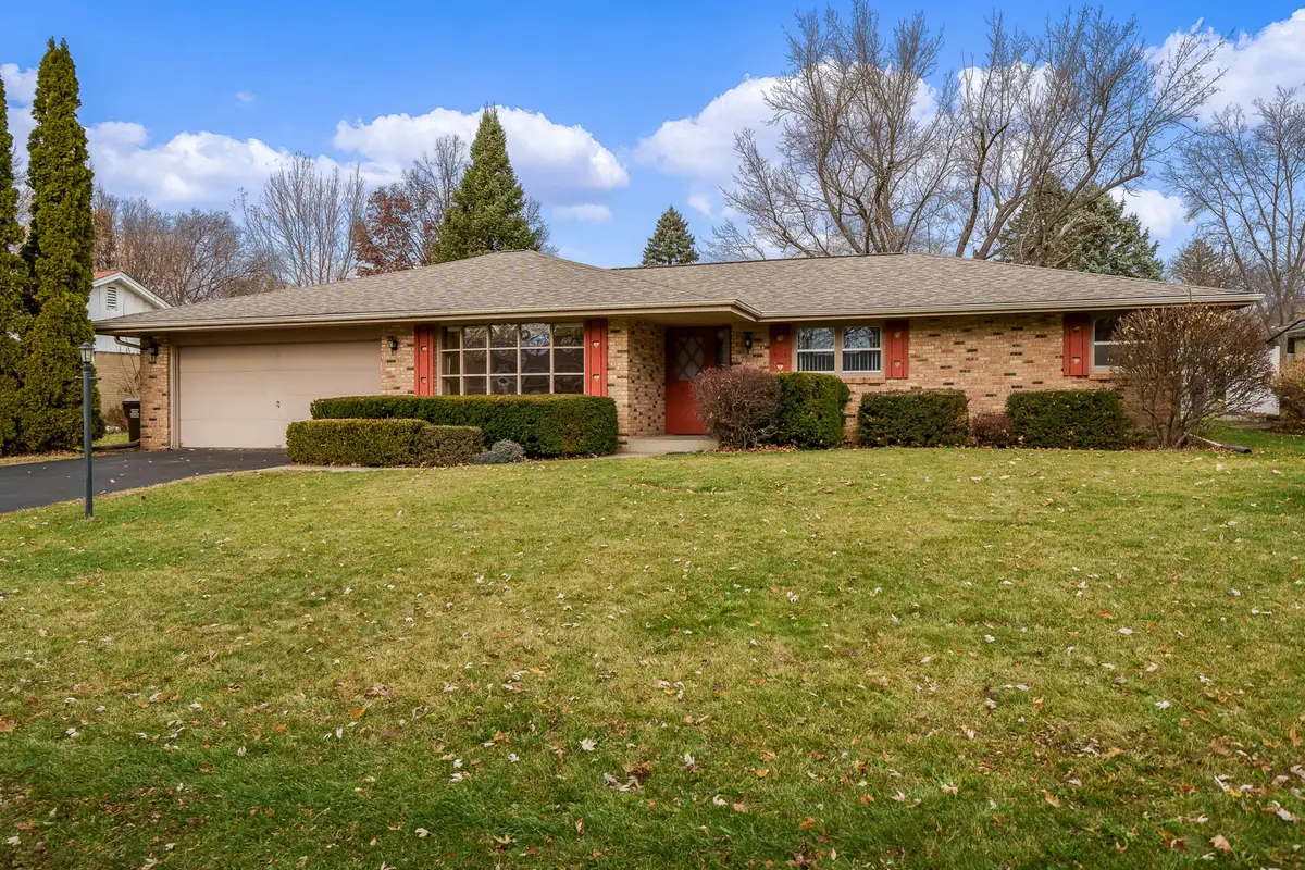 5802 Clarendon Drive, Rockford, IL 61114 - Image #1