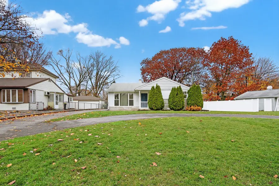 2102 Eastman Street, Rolling Meadows, IL 60008 - Image #2