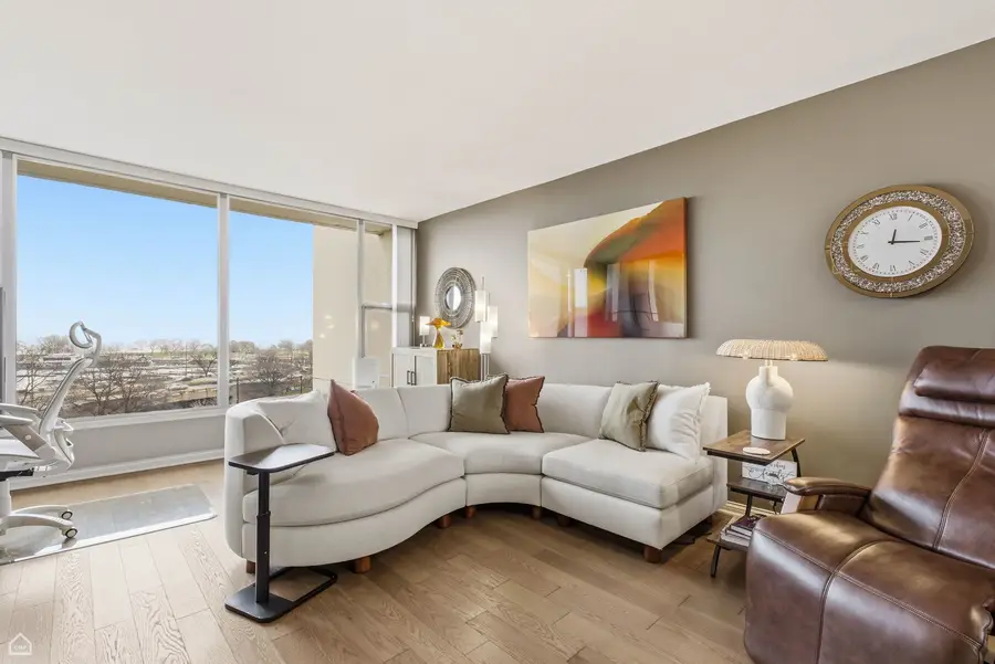 3200 N Lake Shore Drive #604, Chicago, IL 60657 - Image #3