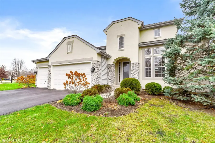 2204 Avalon Drive, Buffalo Grove, IL 60089 - Image #2