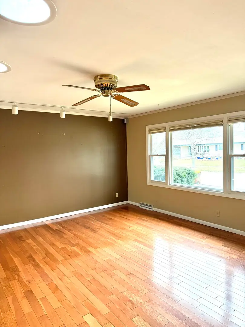 402 Elmwood Drive, Belvidere, IL 61008 - Image #3