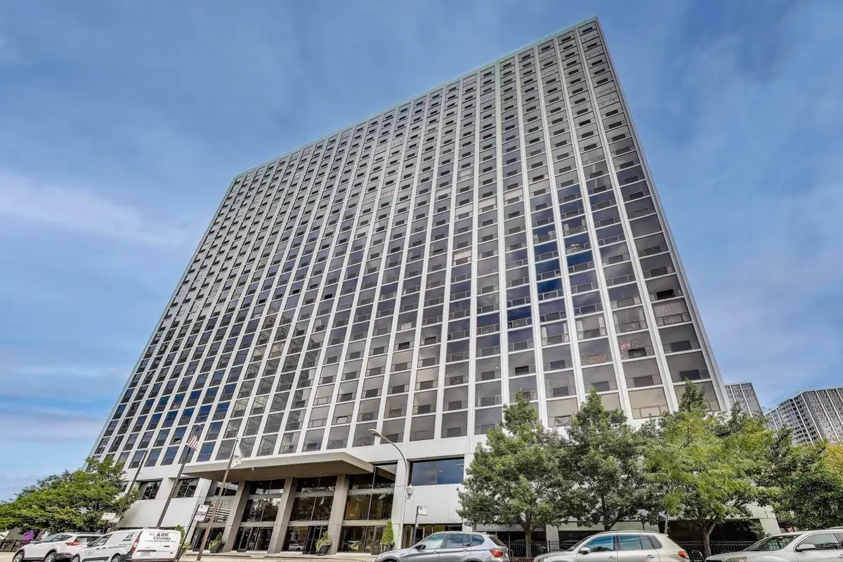 4343 N Clarendon Avenue #1315, Chicago, IL 60613 - Image #1
