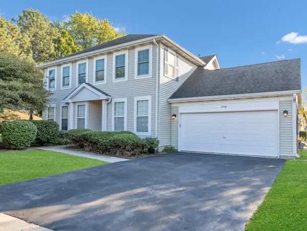 1949 Blackberry Lane #1949, Hoffman Estates, IL 60169