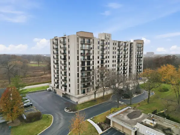 190 S Wood Dale Road #1107, Wood Dale, IL 60191