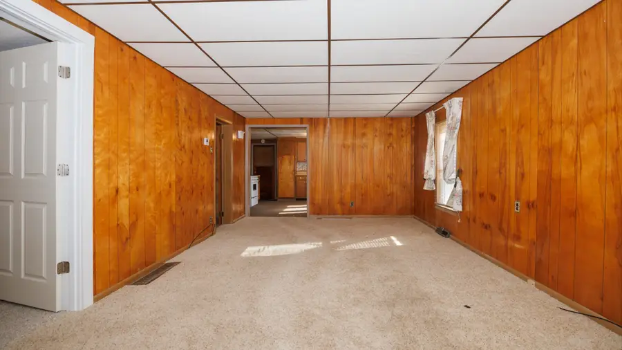 305 S Harrison Street, Colfax, IL 61728 - Image #2