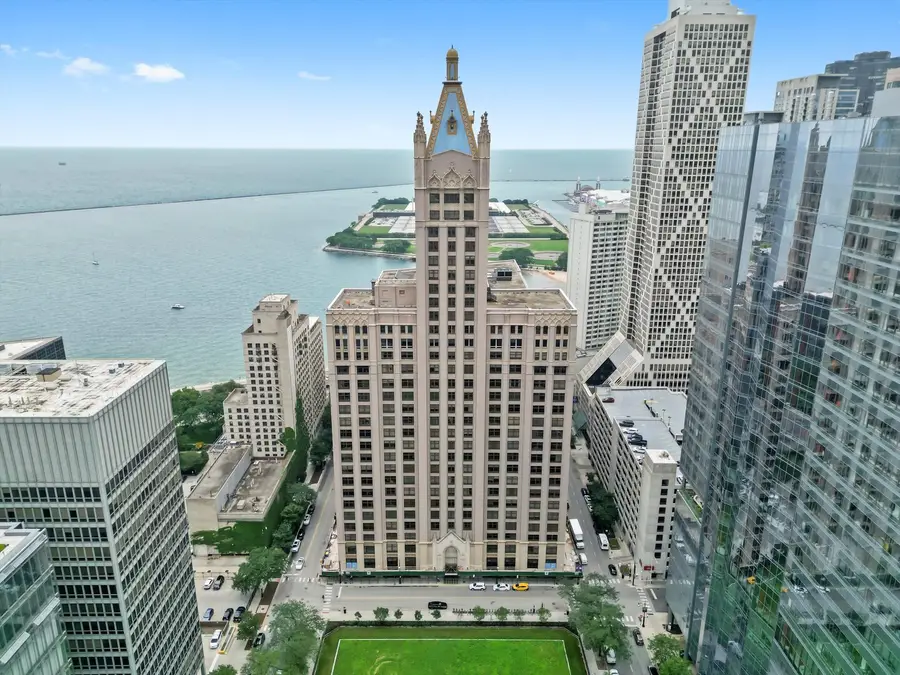680 N Lake Shore Drive #1322, Chicago, IL 60611 - Image #2