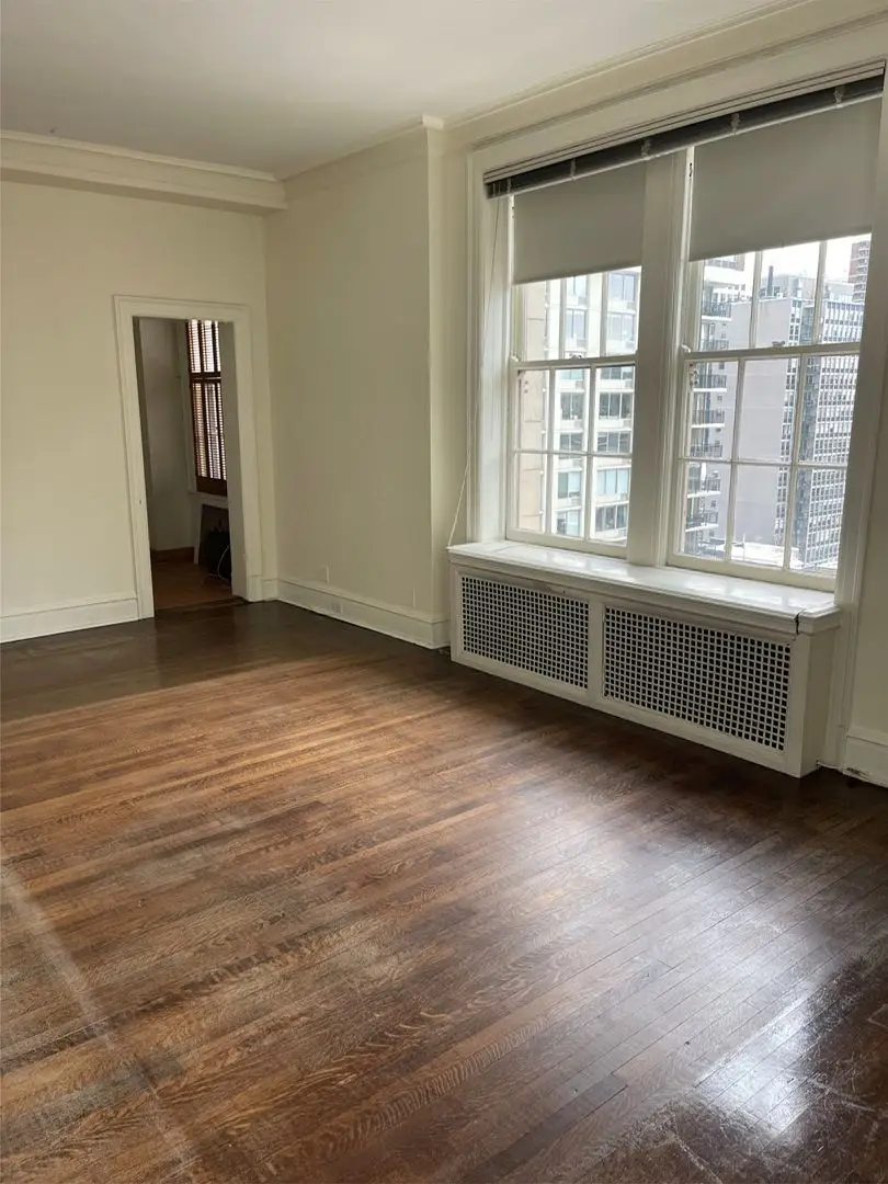 Address Withheld By Seller, Chicago, IL 60610 - #3