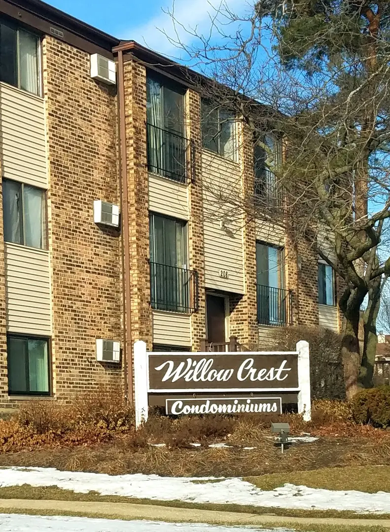 208 Dunteman Drive #101, Glendale Heights, IL 60139 - Image #1