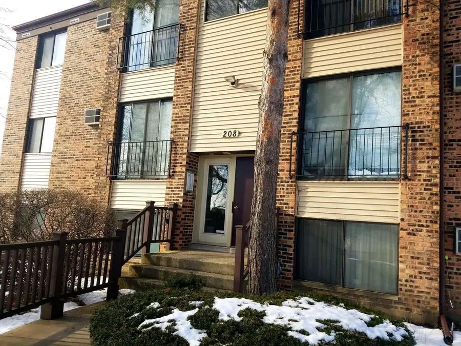 208 Dunteman Drive #101, Glendale Heights, IL 60139 - Image #2