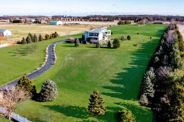 28525 S Yates Avenue, Beecher, IL 60401