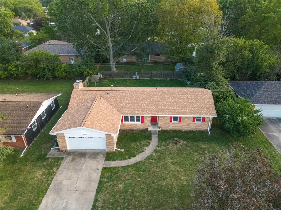 1105 Brighton Drive, Urbana, IL 61801 - Image #2