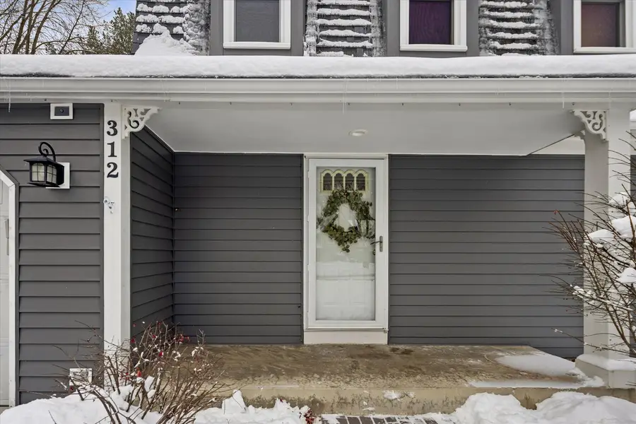 312 Leeds Court, Naperville, IL 60565 - Image #2