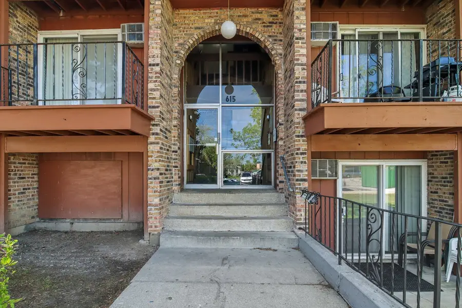 615 Hill Drive #303, Hoffman Estates, IL 60169 - Image #3