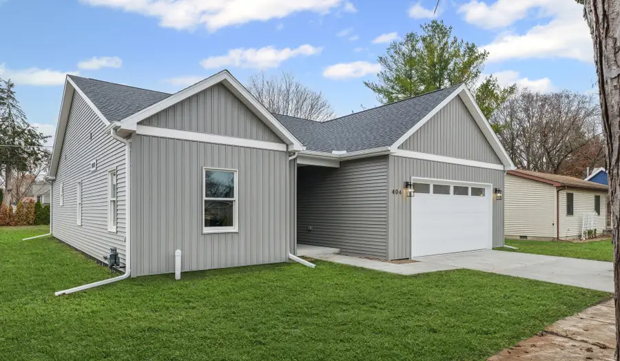 404 E Sherman Street, Saint Joseph, IL 61873 - Image #3