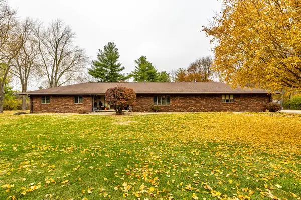 19051 Meander Way, Bloomington, IL 61705