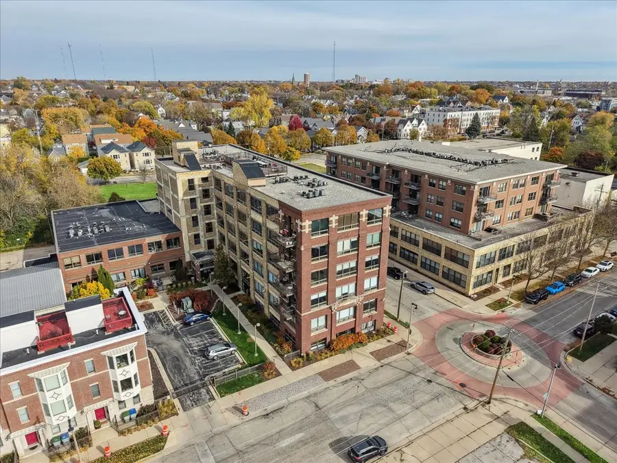234 E Reservoir Avenue #212, Milwaukee, WI 53212 - Image #2