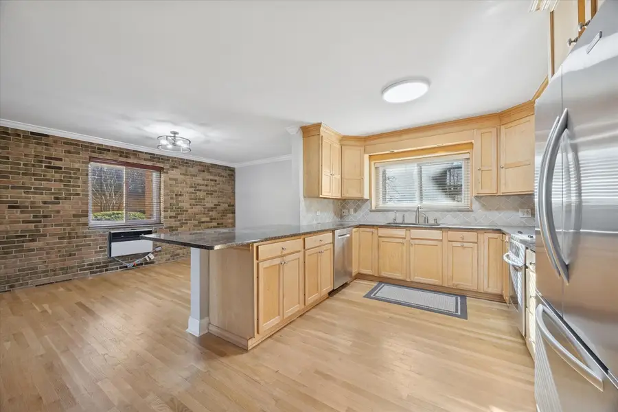 320 Claymoor Road #1A, Hinsdale, IL 60521 - Image #3