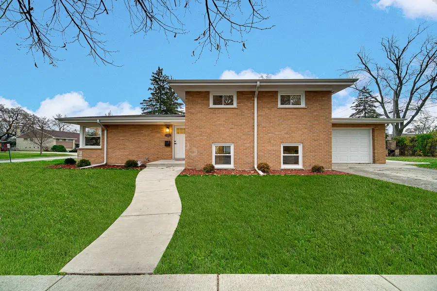 1845 Everett Avenue, Des Plaines, IL 60018 - Image #2