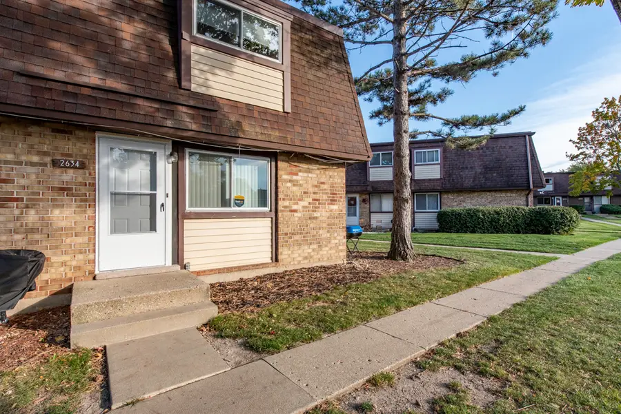 2634 Woodview Court, Waukegan, IL 60087 - Image #2