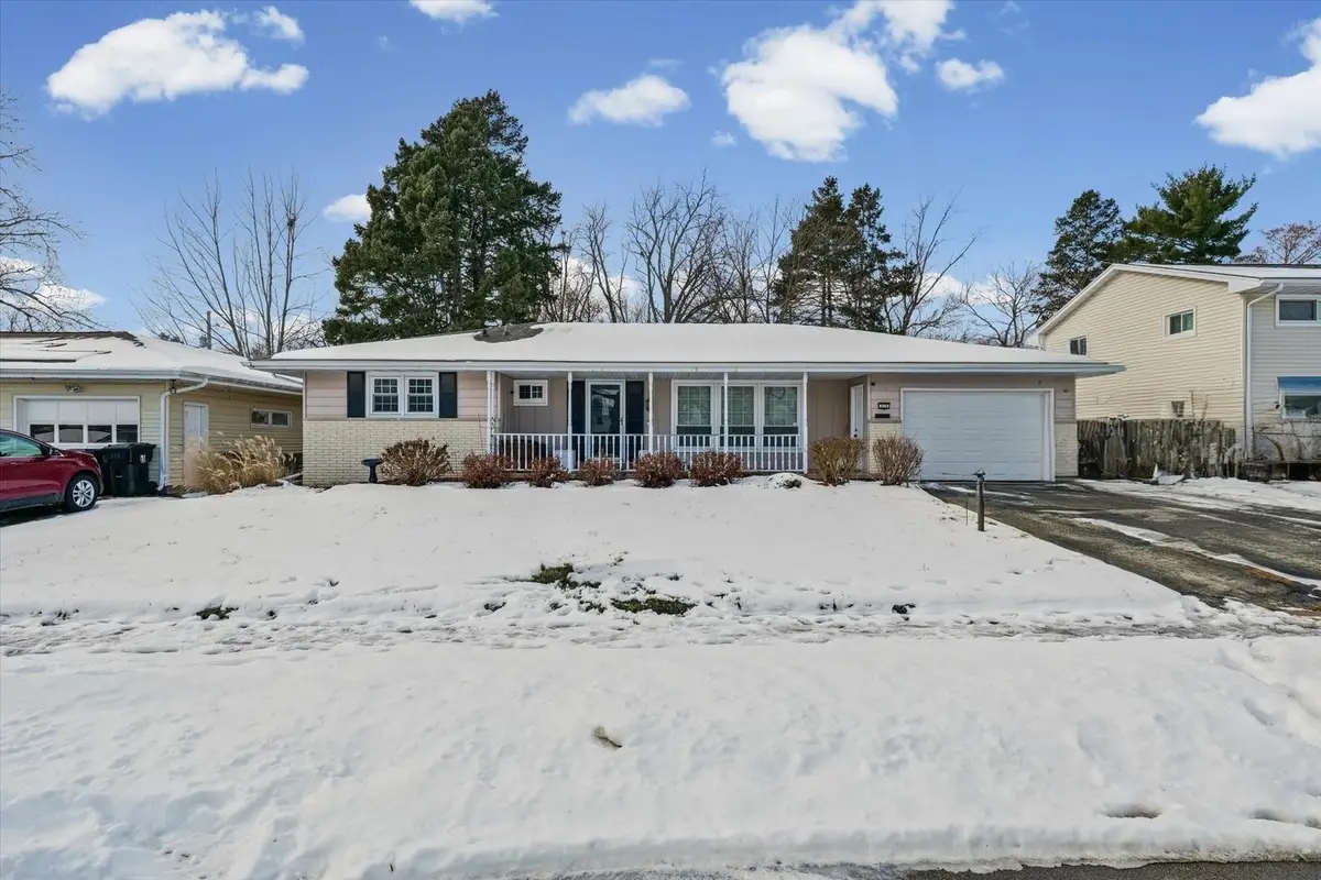 315 Oakdale Avenue, Normal, IL 61761 - Image #1