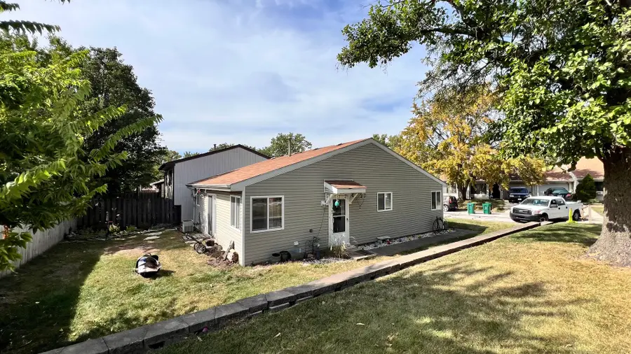 112 Cedarbend Drive, Romeoville, IL 60446 - Image #2