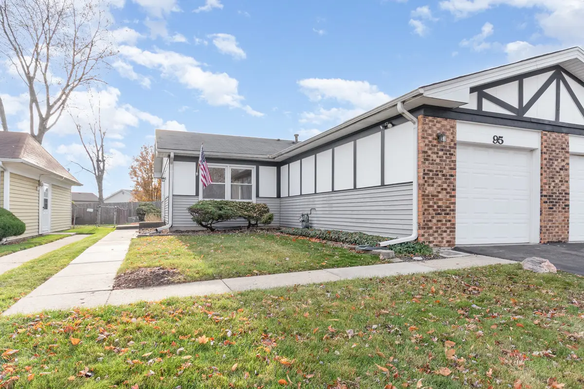 95 W Stevenson Drive, Glendale Heights, IL 60139 - Image #1