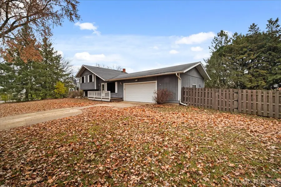 1009 Sutton Drive, Crystal Lake, IL 60014 - Image #3