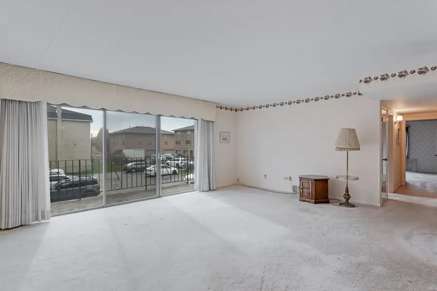 10416 Mansfield Avenue #2SW, Oak Lawn, IL 60453 - Image #3