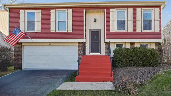 595 Stafford Drive, Roselle, IL 60172