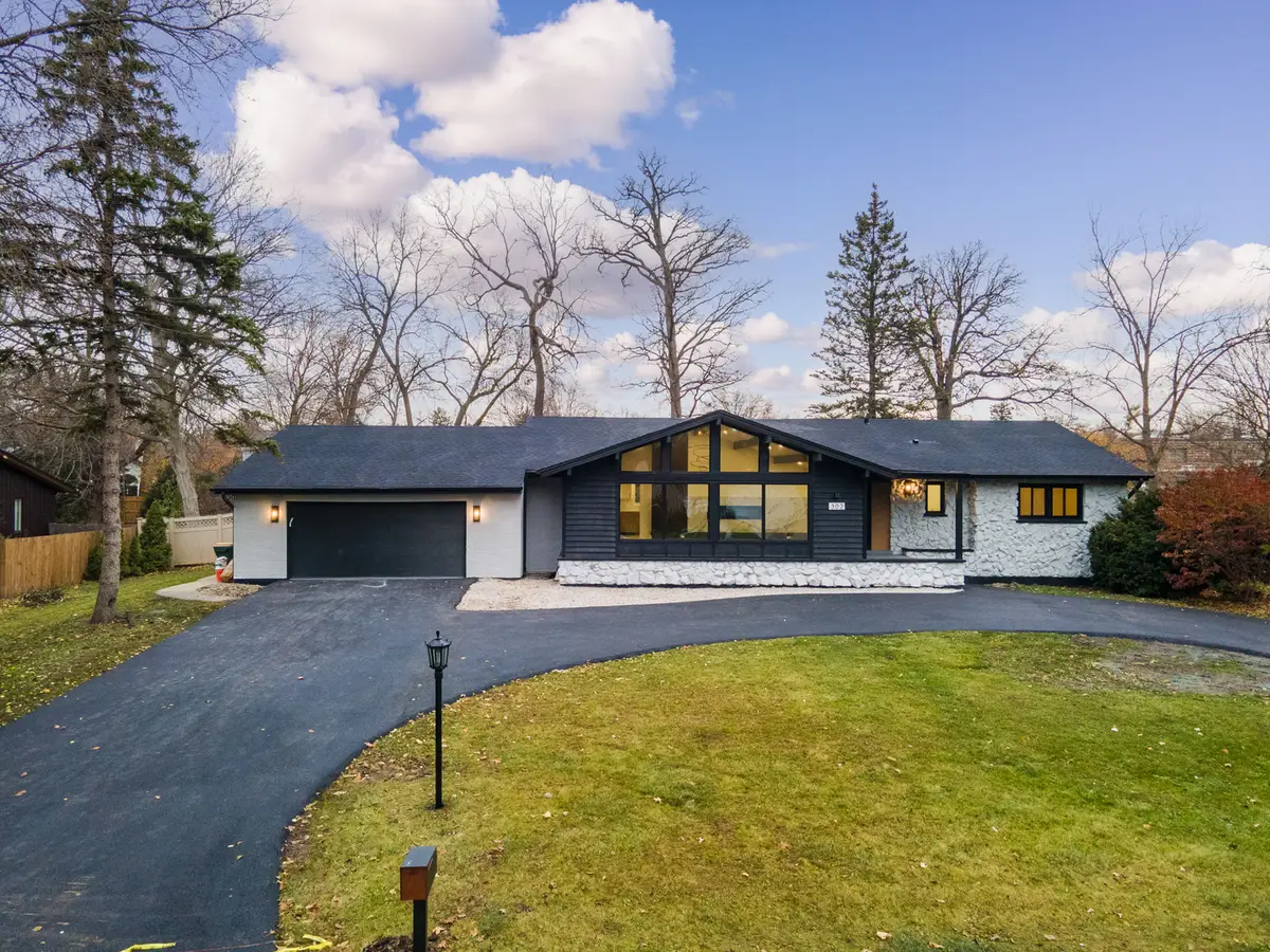 302 E Shady Drive, Palatine, IL 60067 - Image #1