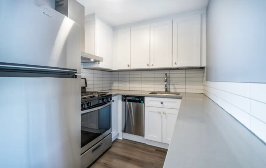 941 N Northwest Highway #3C, Park Ridge, IL 60068 - Image #2