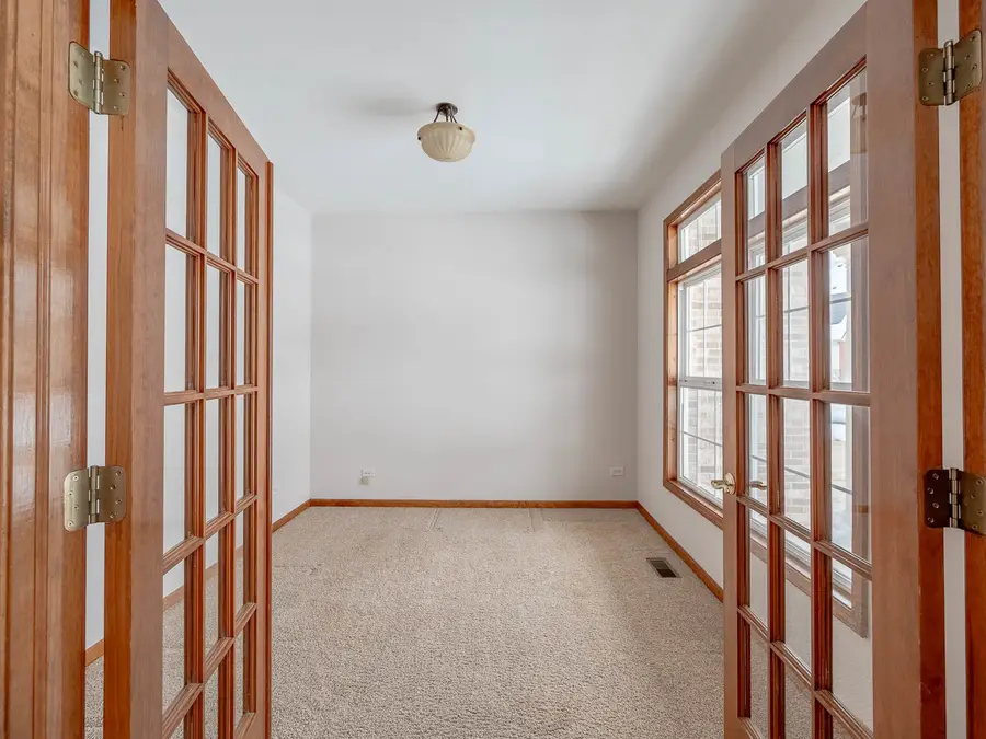 21 W Sandstone Court, South Elgin, IL 60177 - Image #3