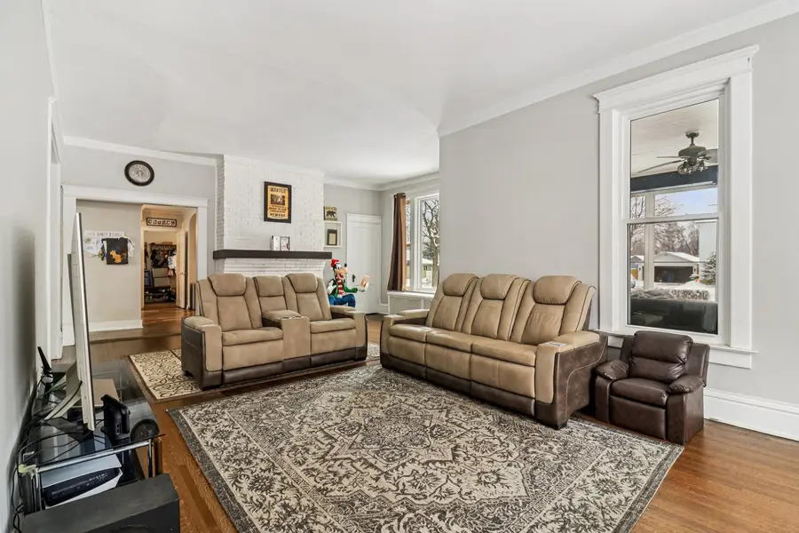 418 E Washington Street, Marengo, IL 60152 - Image #2