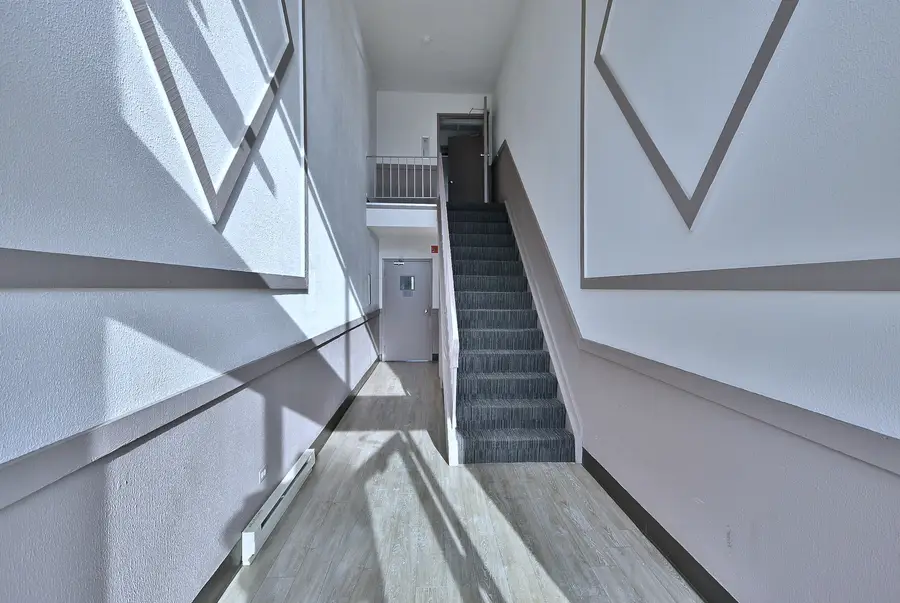 836 E Old Willow Road E #211, Prospect Heights, IL 60070 - Image #3