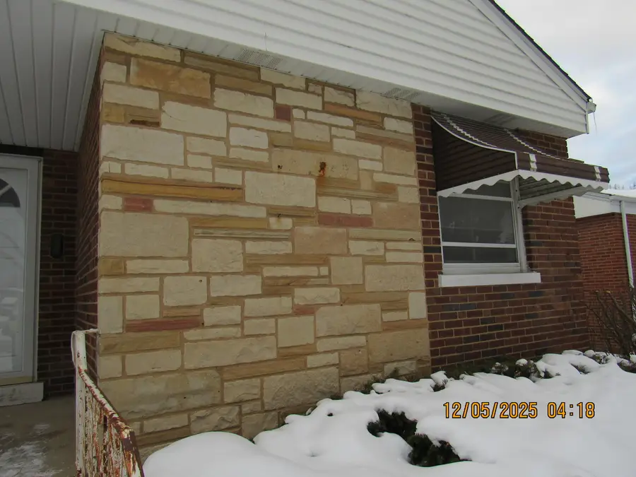10072 Drury Lane, Westchester, IL 60154 - Image #3