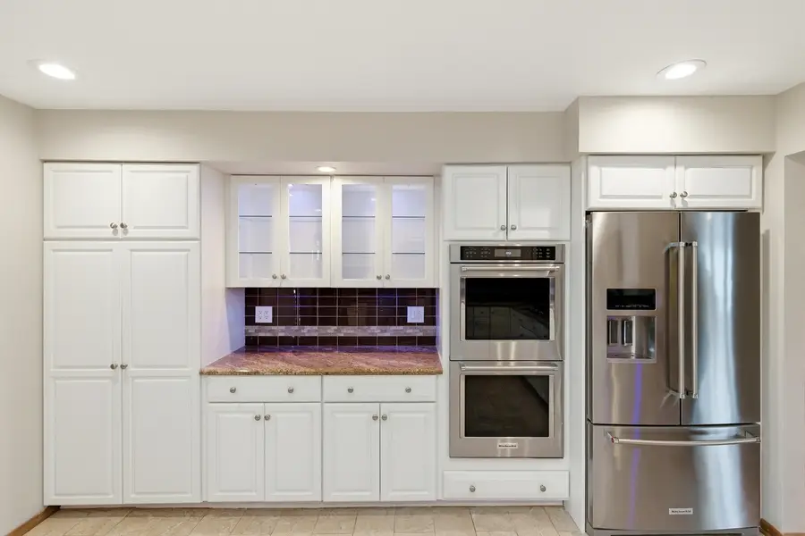 581 Victoria Lane, Wood Dale, IL 60191 - Image #3